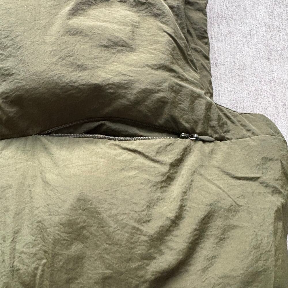 Green Cropped Puffer Vest - Picture 3 of 5